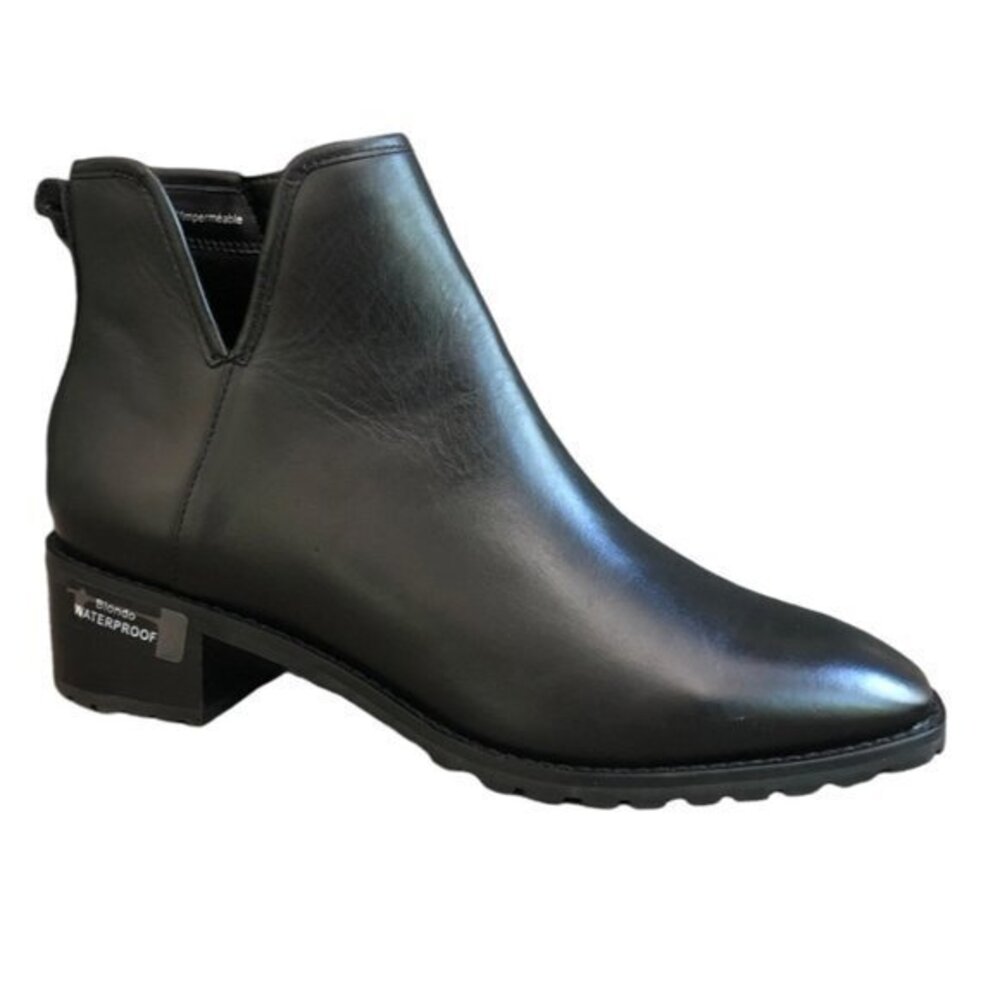 BLONDO Women's Esme Waterproof black leather Bootie Size 9.5